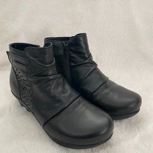 Abeo Black Booties